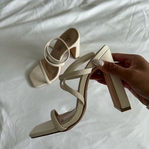 STAPPY CREAM HEELS